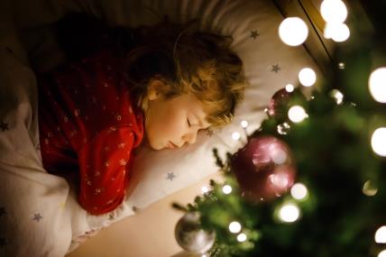 Kako da nagovorite dete da spava u novogodišnjoj noći