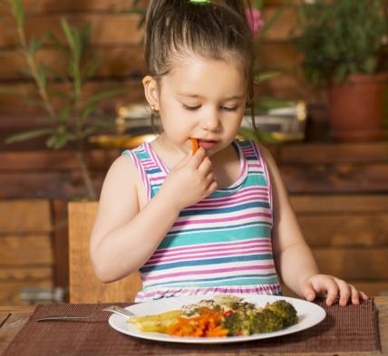 Nije dobro nuditi alternativu deci kada je hrana u pitanju