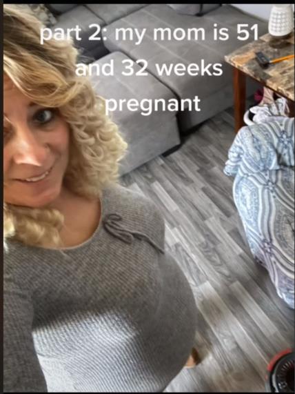 Kimbeli trudna u 51. godini