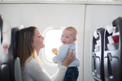 Mama, dete, avion, beba, putovanje