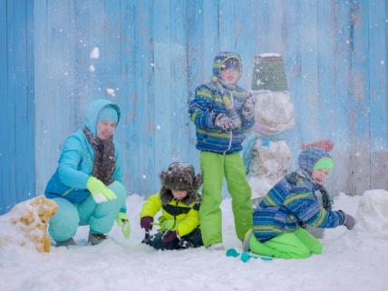 Sneg, igra, deca, porodica