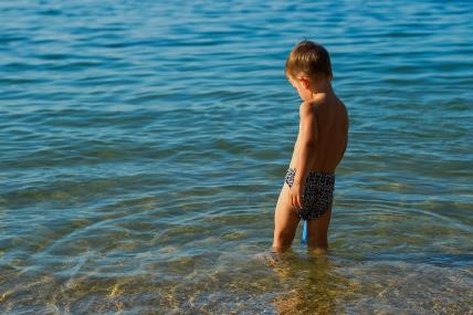 Dete se ubolo na otrovnu ribu u Grčkoj.