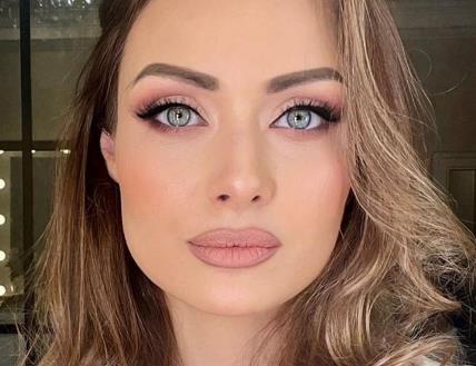 Trudna glumica iz serije Folk.jpg