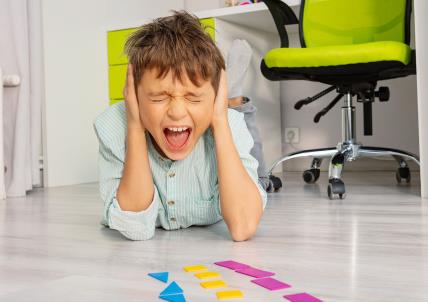 3 stvari ne radite kada autistično dete ima napad.