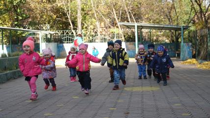 10 neprijatnih stvari roditelji rade u vrtiću_1519513832.jpg