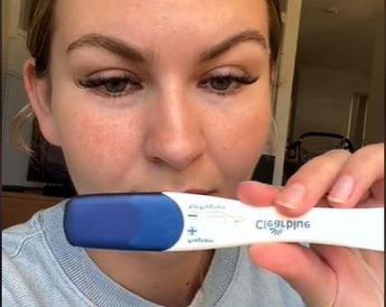 Trudna samo 6 nedelja posle prvog prođaja.jpg