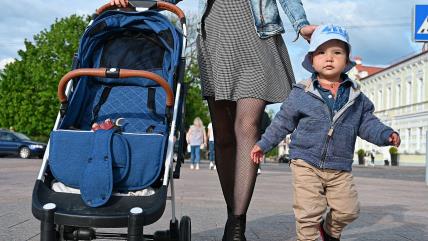 Kada treba da rodite prvo dete ako želite dvoje troje.