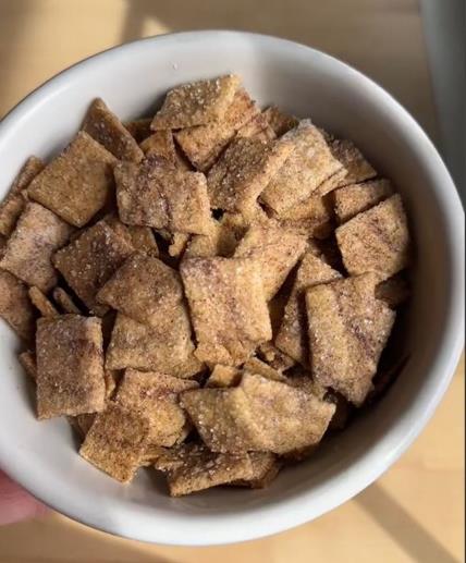 Domaće hrskave pahuljice s cimetom