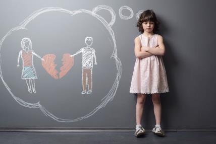 Kako odvajanje roditelja utiče na dete posle razvoda