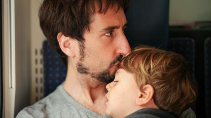 Kako loše raspoloženje oca utiče na psihu deteta.