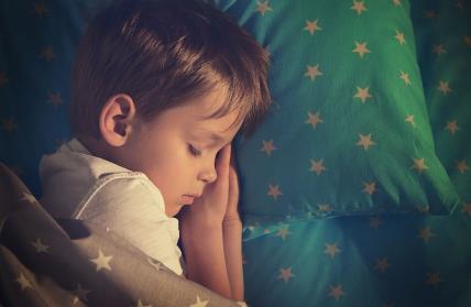 Spavanje i kratkovidost kod dece.