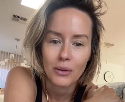 Rodila 3 bebe za 10 meseci.