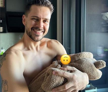 Miloš Biković slika sina i sobe za bebu.jpg