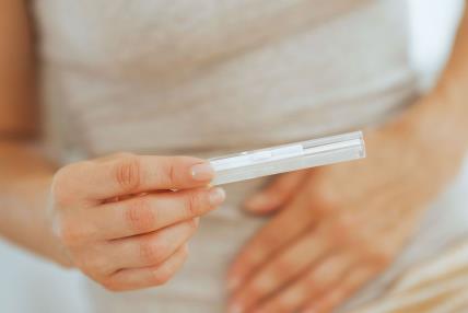 Menstrualni grčevi na početku trudnoće.