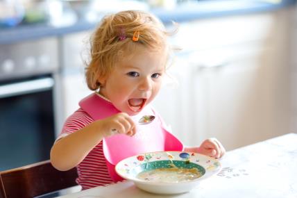 saveti pedijatra za ishranu dece po uzrastima.jpg