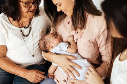 7 problema modernih mama koje bake ne razumeju.