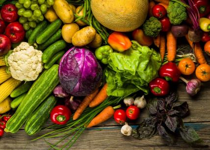 Šta jesti i izbegavati dok se nadate trudnoći