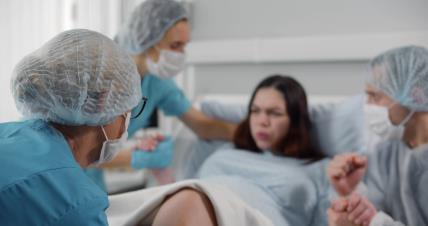 Koje žene imaju teži porođaj.