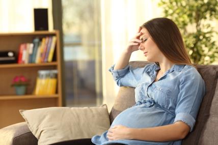 Šta je uzrok tvrdog stomaka u trudnoći