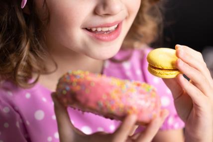 zašto deca najviše vole slatkiše.jpg