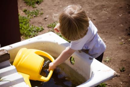 Šta je sve opasno na selu za gradsku decu