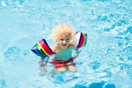 Da li su mišići bezbedni za plivanje dece