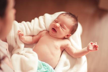 saveti za prve dane sa novorođenčetom kod kuće.jpg