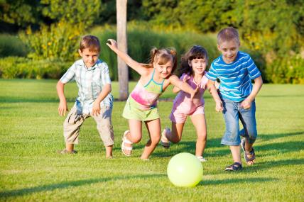 deca koja se igraju napolju imaju bolje mentalno zdravlje.jpg