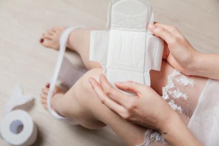 Zašto su menstruacije neredovne posle porođaja