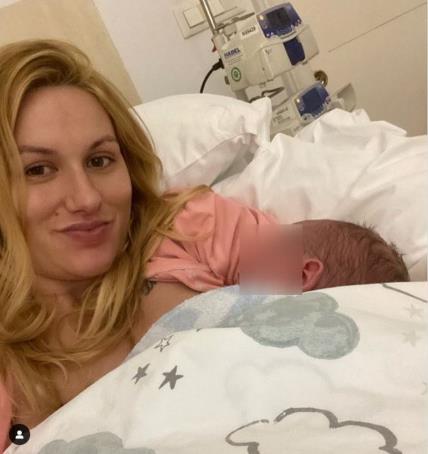 Nataša Kovačević rodila sina