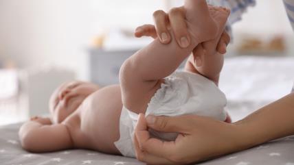 Znaci da bebi odgovara veličina pelena.jpg