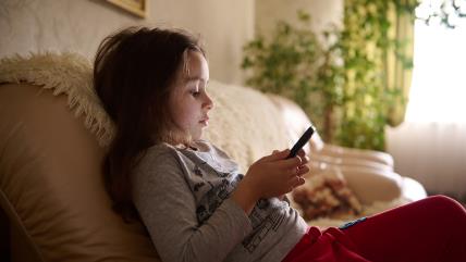 Kako da deca manje koriste telefone
