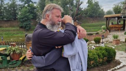 Otac Predrag Popović ispratio ćerku na fakultet