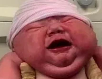 Velika beba rođena u Americi 2.jpg