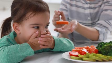 Kako naterati dete da jede povrće