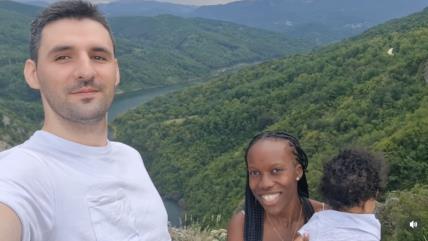 Patriša Kaunda Radojičić sa mužem i sinom