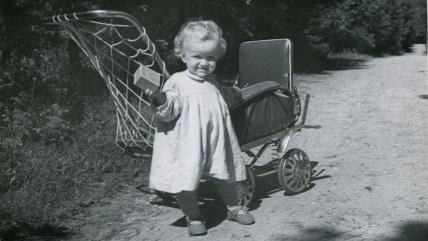 Stara fotografija devojčice