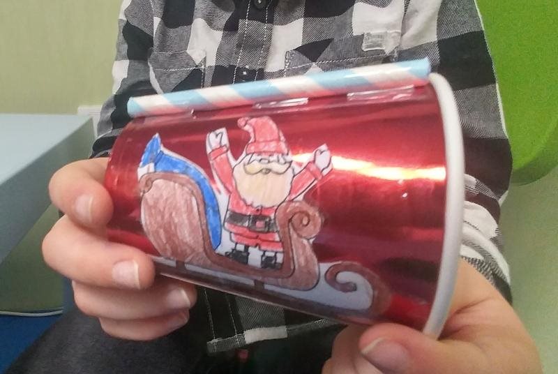 Otac preti dečaku batinama ako plače