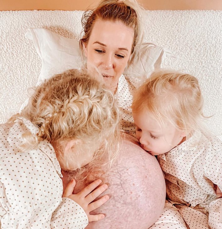 trudnica s trojkama7.png