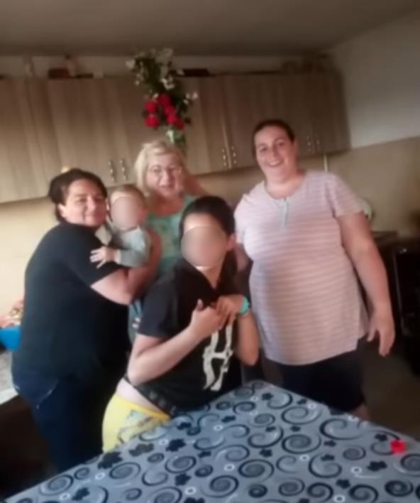 Mira Arambašić sa porodicom