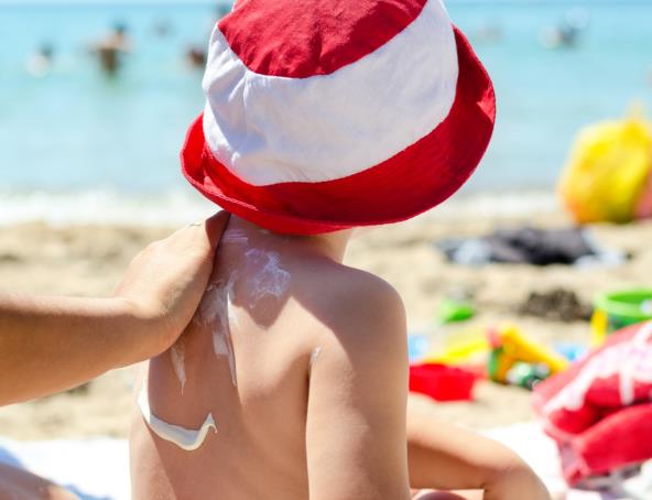 beba na plaži.jpg