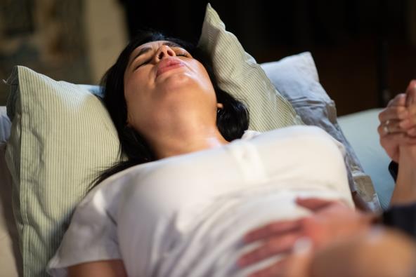 Ispovest žene čija je majka doživela akušersko nasilje