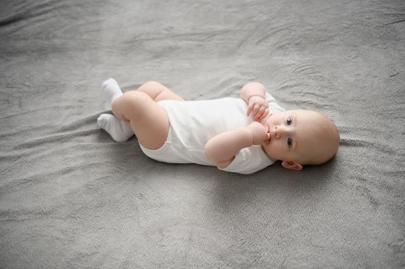 Rani znaci autizma od rođenja do dve godine