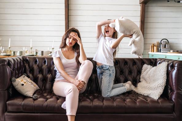 10 stvari koje rade roditelji mentalno slabe dece