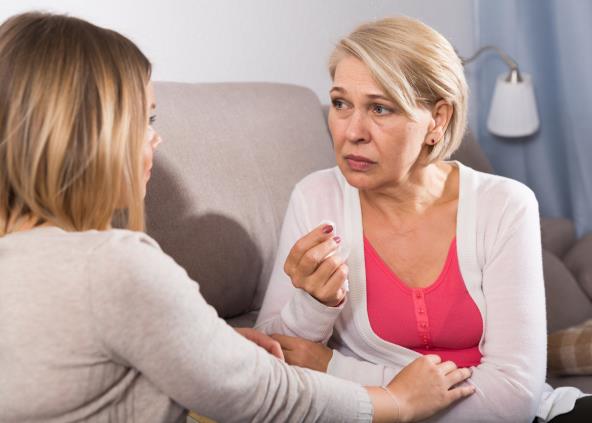 Svekrva izbacila sina i snaju iz kuće zbog svađa