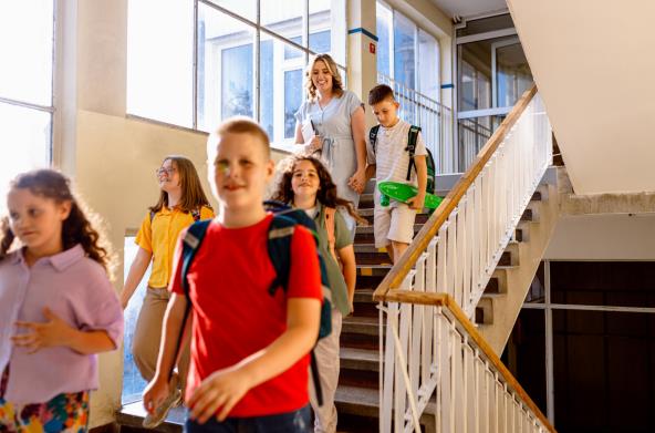 Kasniji početak školskih časova pomaže da deca budu zdravija