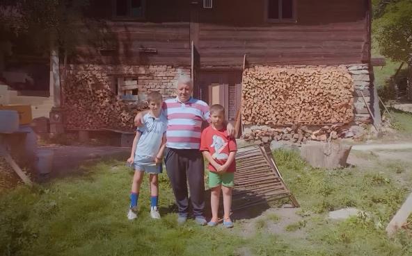 Milojica sa sinovima Milanom i Veljkom