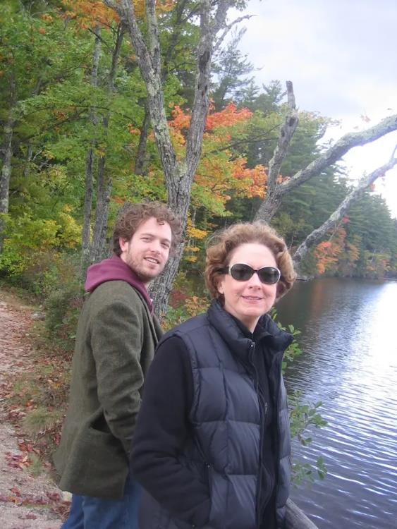 Stefan kao odrastao sa majkom