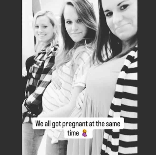 Četiri sestre trudne u isto vreme