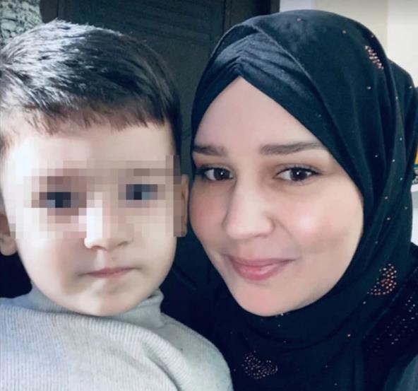 Valentina Isajeva sa jednim od sinova